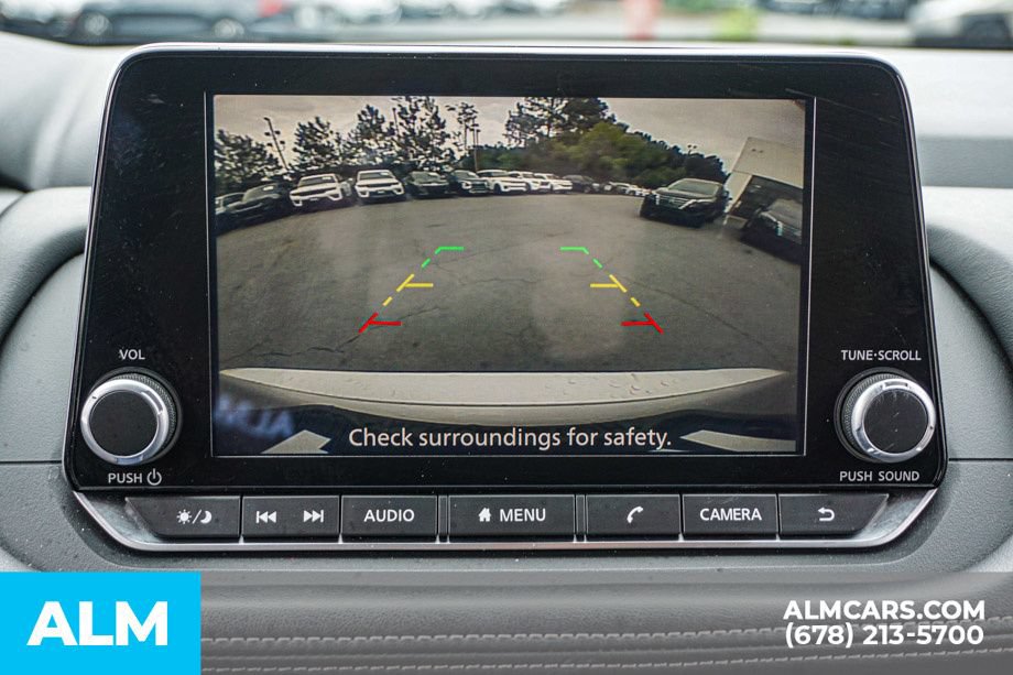 Used 2024 Nissan Rogue SV FWD image 34