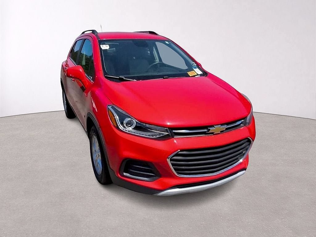 Certified 2018 Chevrolet Trax LT w/ Driver Confidence Package FWD image 3