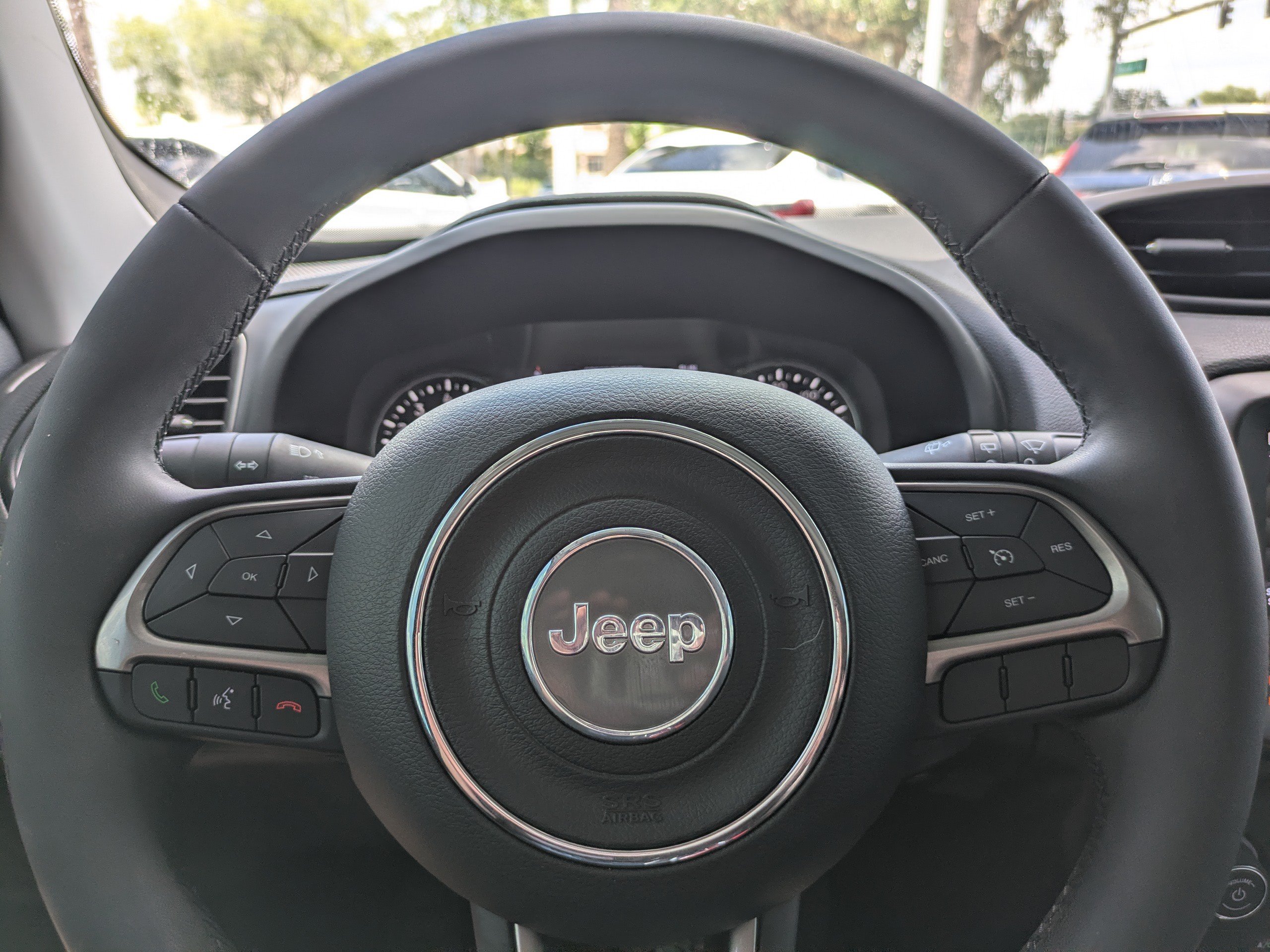 Used 2022 Jeep Renegade Latitude AWD/4WD image 28