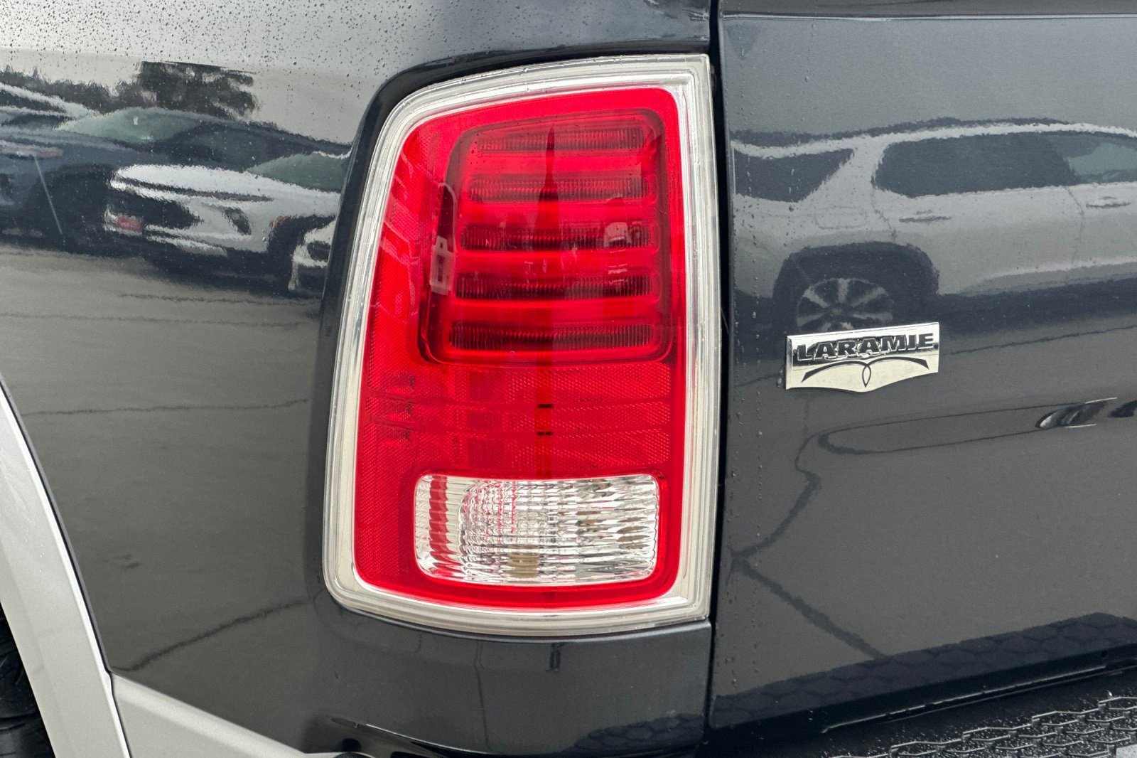 Used 2017 RAM 1500 Laramie image 11