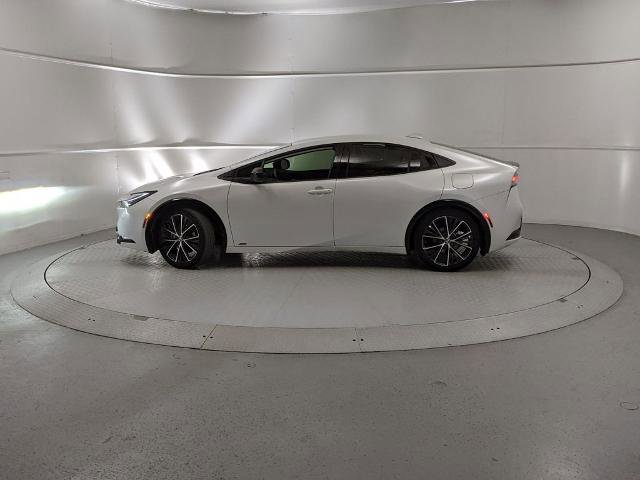 Used 2025 Toyota Prius XLE image 5