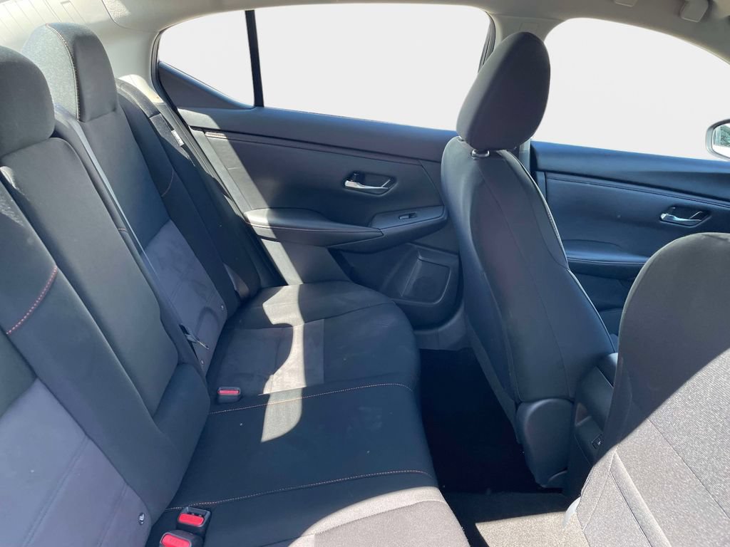 Used 2025 Nissan Sentra SR FWD image 12