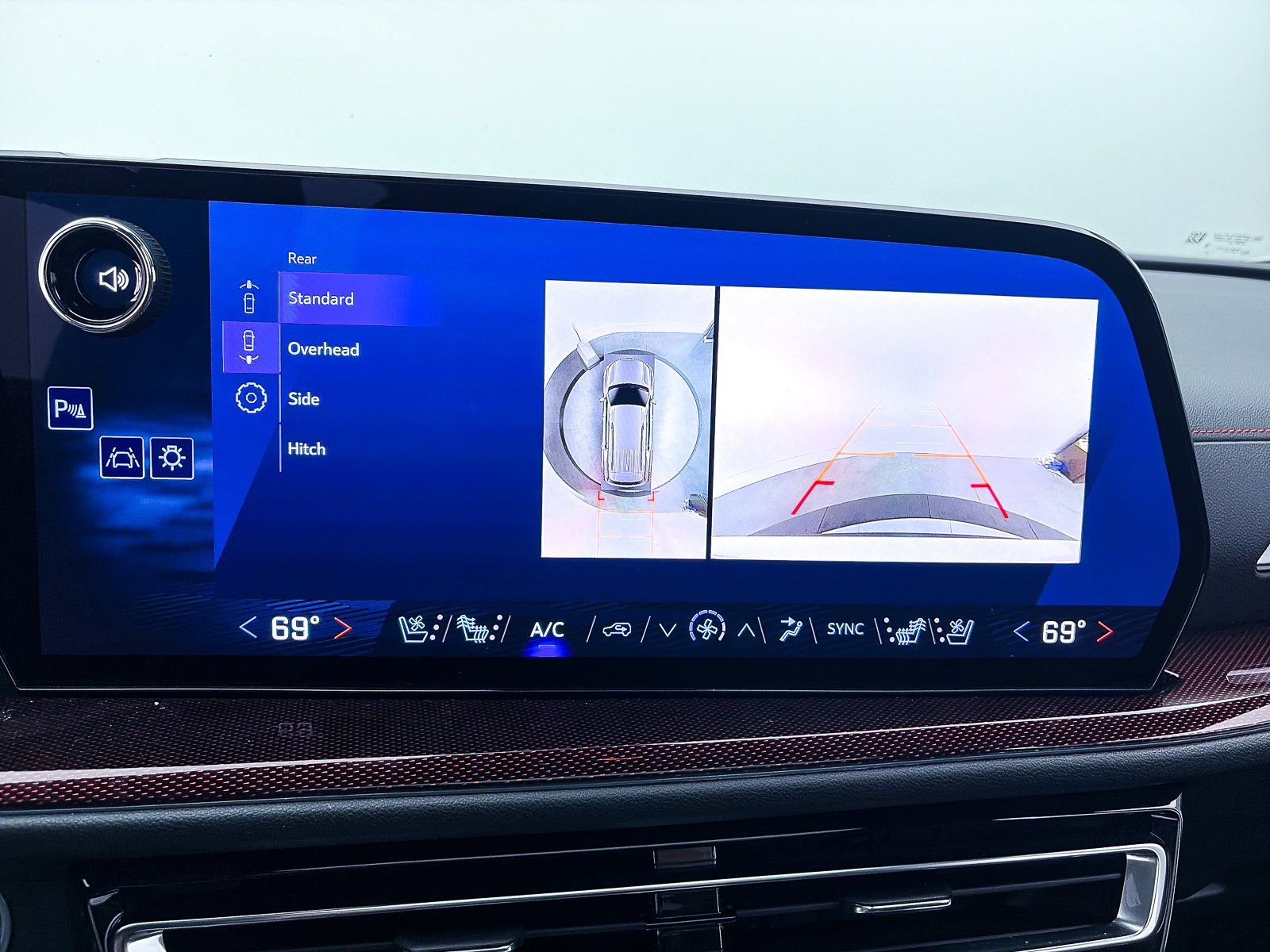 Used 2024 Chevrolet Traverse RS w/ LPO, Floor Liner Package image 10