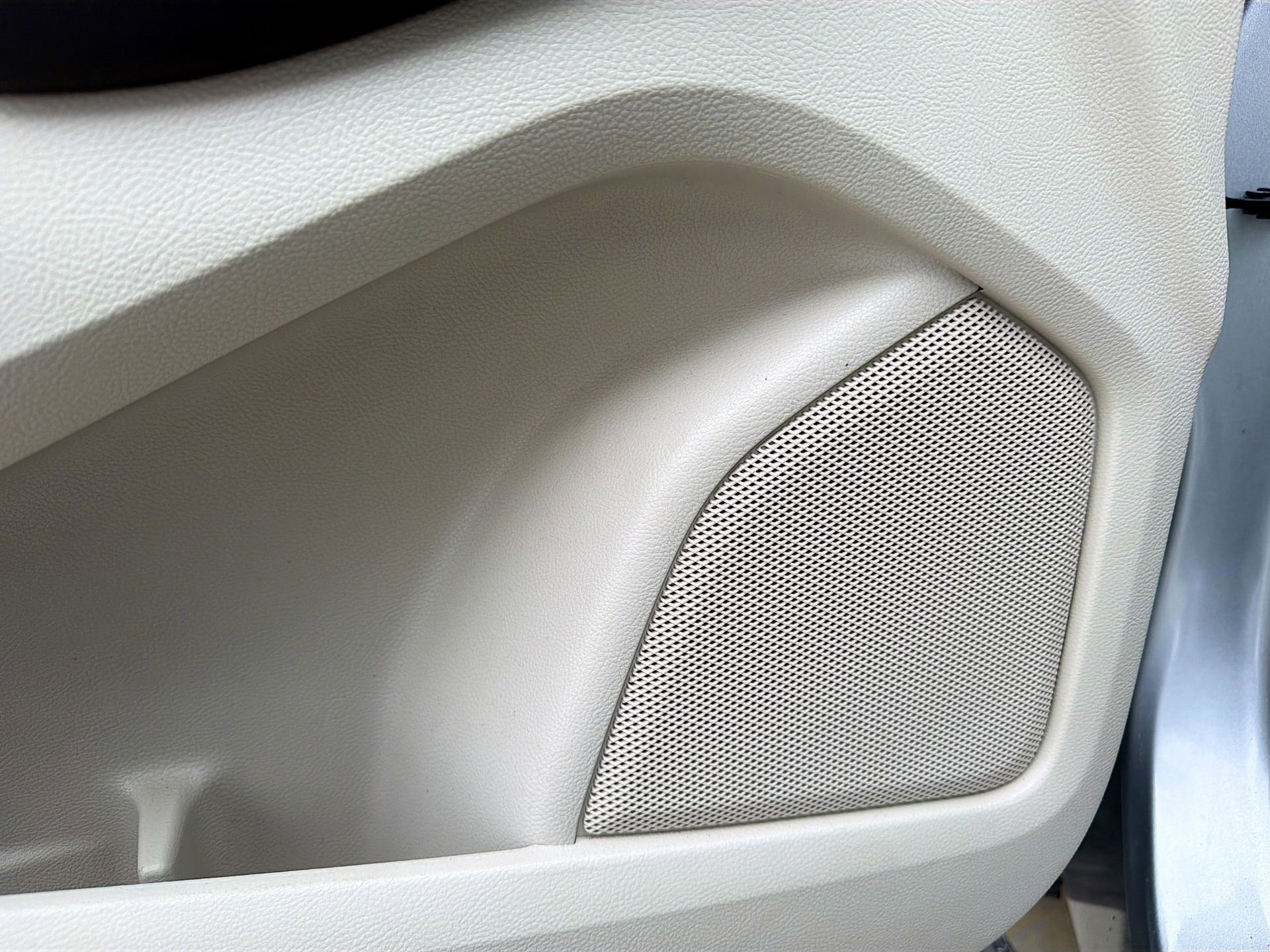 Used 2023 Ford Edge Titanium AWD/4WD image 20