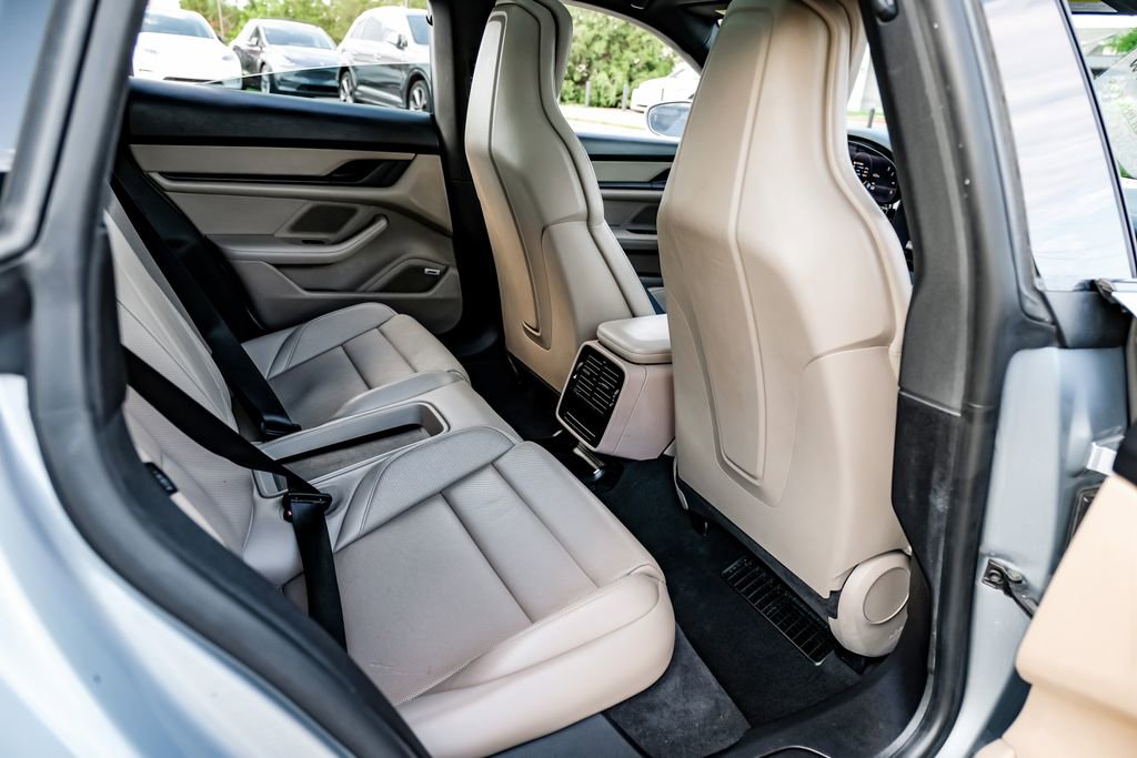 Used 2022 Porsche Taycan image 36