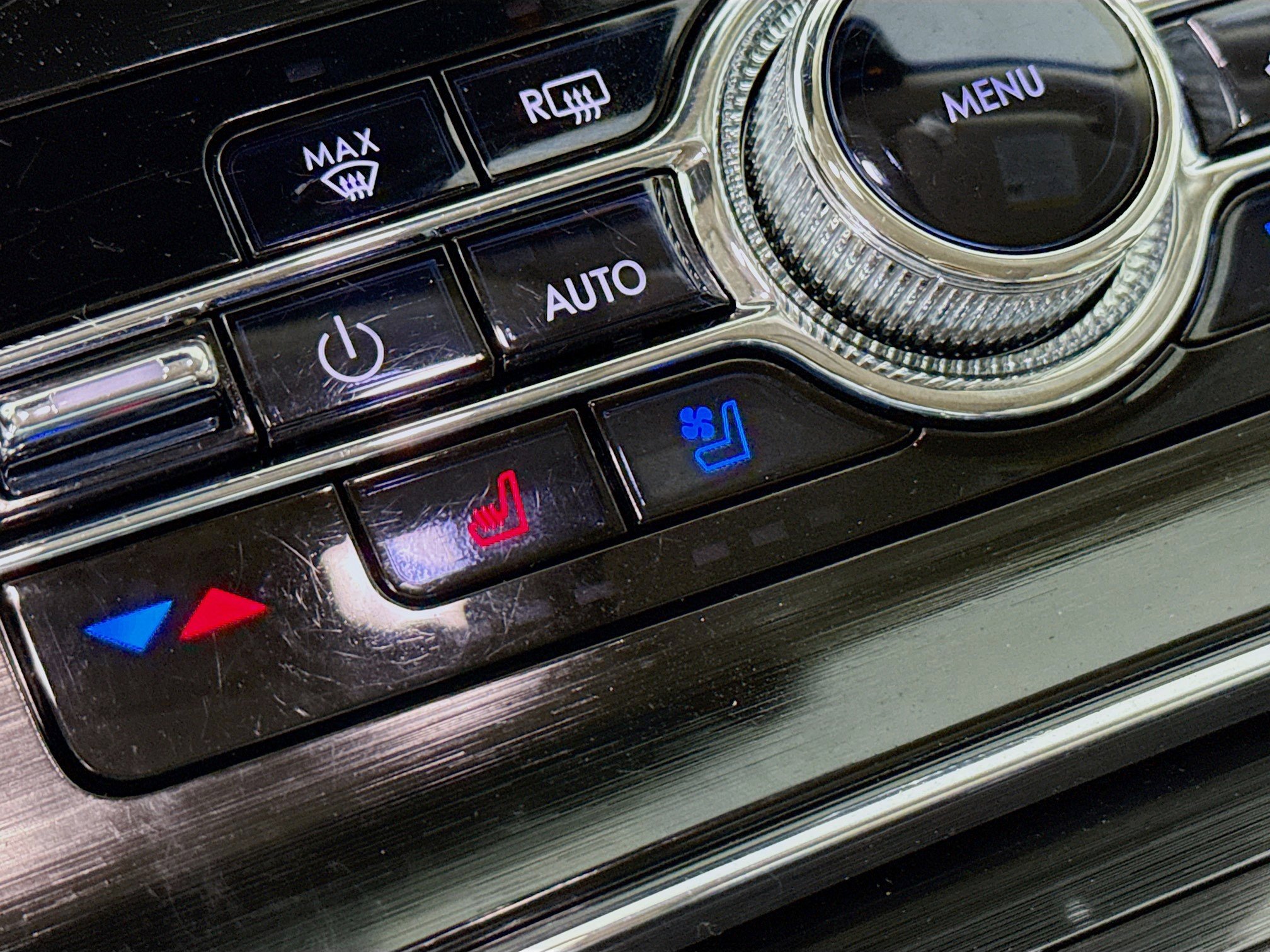 Used 2021 Lincoln Nautilus Reserve w/ Equipment Group 201A image 25