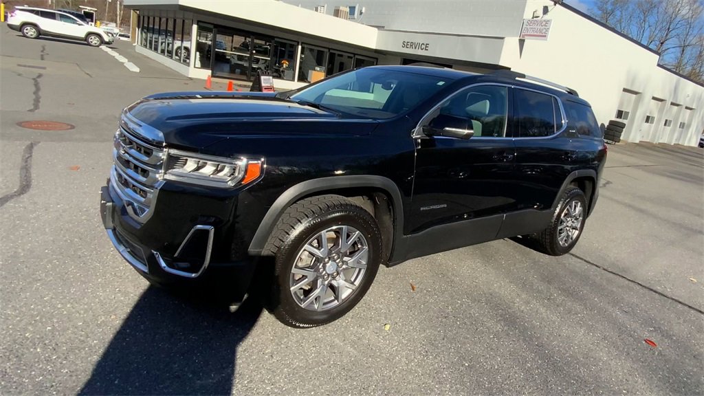 Certified 2023 GMC Acadia SLT w/ Technology Package image 4