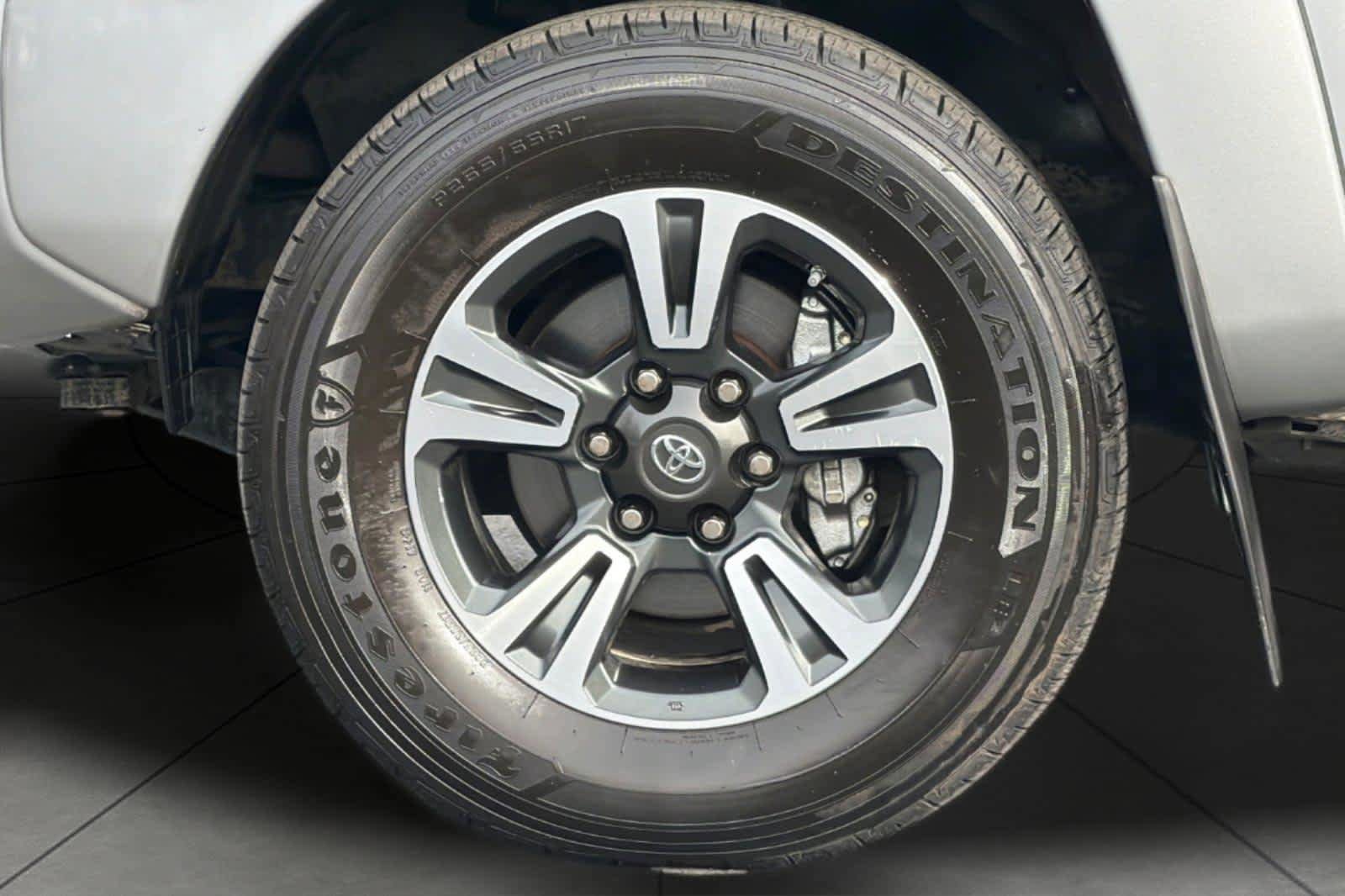 Used 2015 Toyota Tacoma 4x4 Double Cab w/ TRD Sport Package image 11