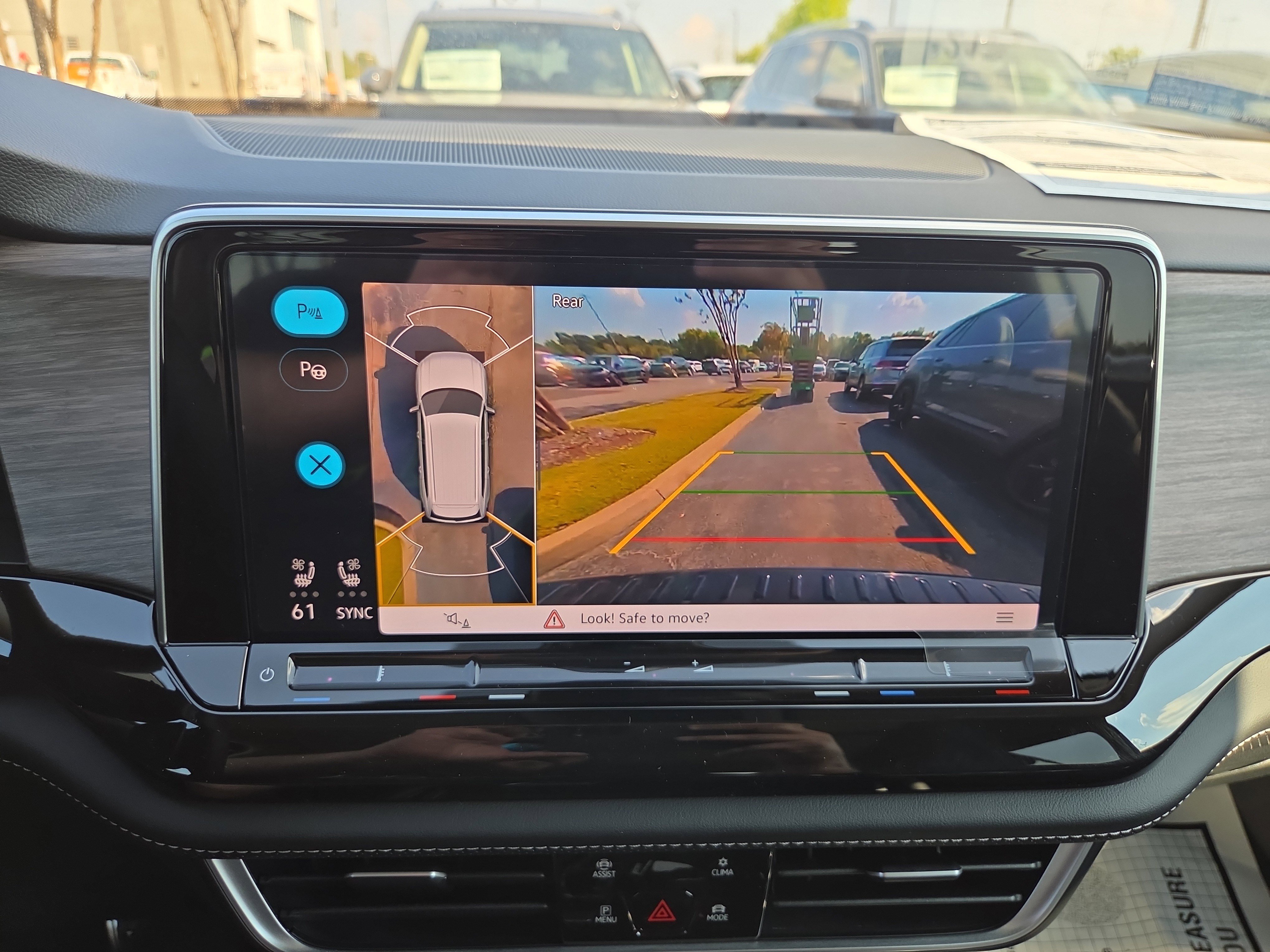 New 2026 Volkswagen Atlas SEL Premium R-Line image 10