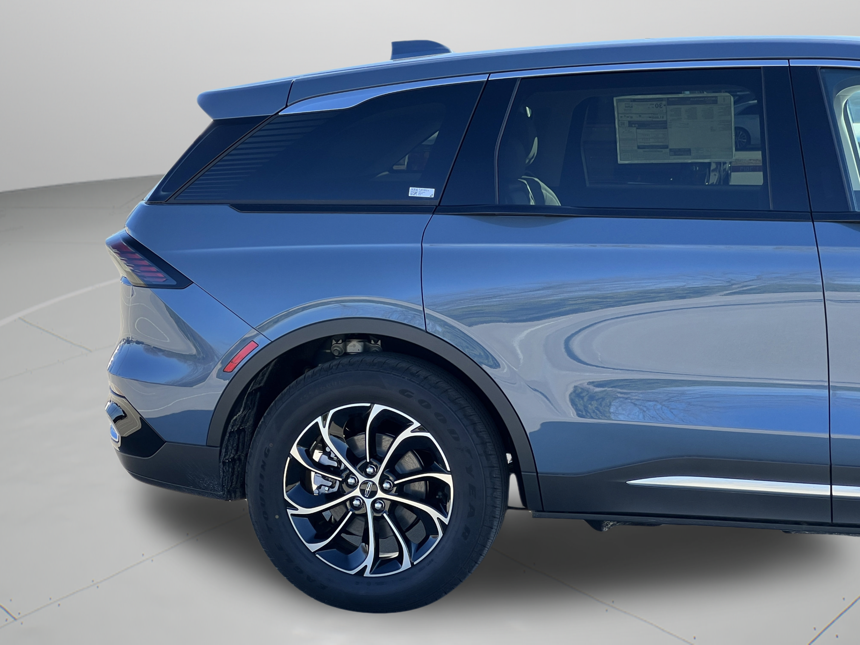 New 2026 Lincoln Nautilus Premier AWD/4WD image 33