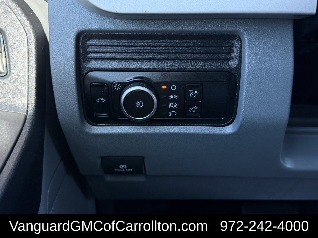 Used 2025 Ford F250 XL w/ XL Driver Assist Package RWD image 24