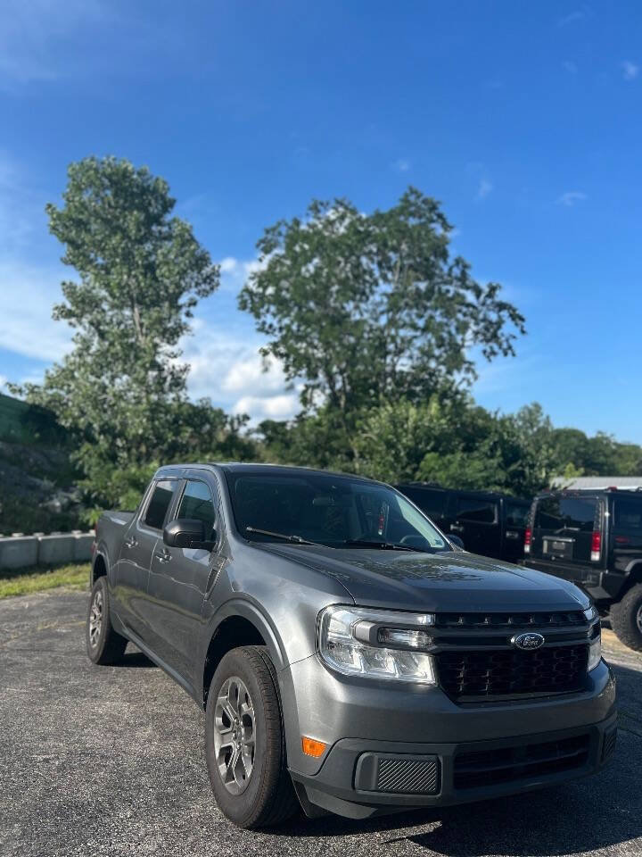 Used 2022 Ford Maverick XLT FWD image 1