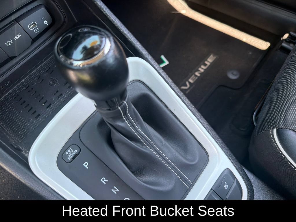 Certified 2023 Hyundai Venue Limited FWD image 21