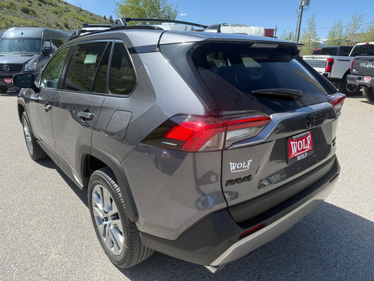 Used 2022 Toyota RAV4 Limited AWD/4WD image 3