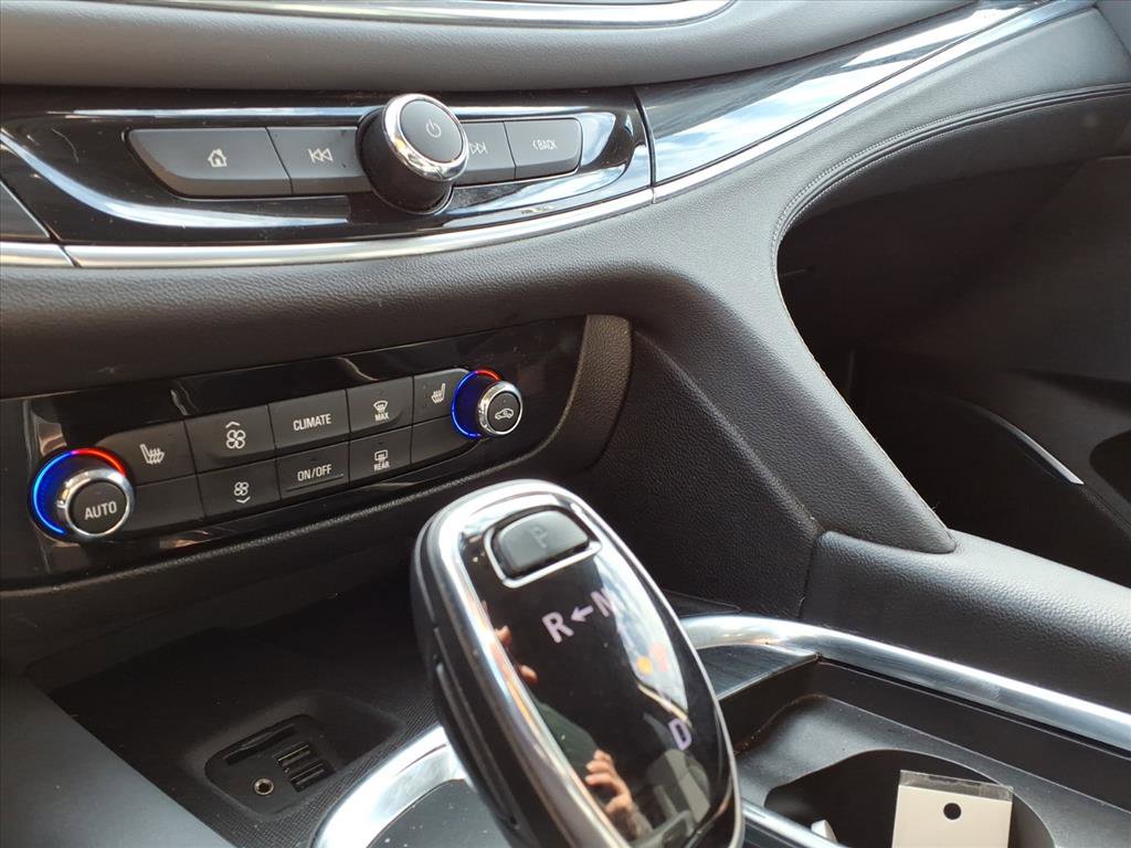 Used 2021 Buick Enclave Preferred image 14