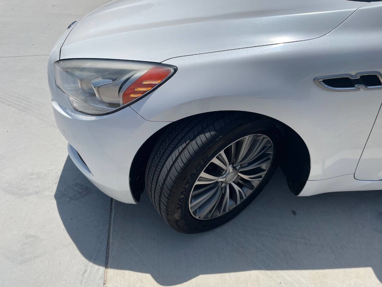Used 2016 Kia K900 Luxury RWD image 36