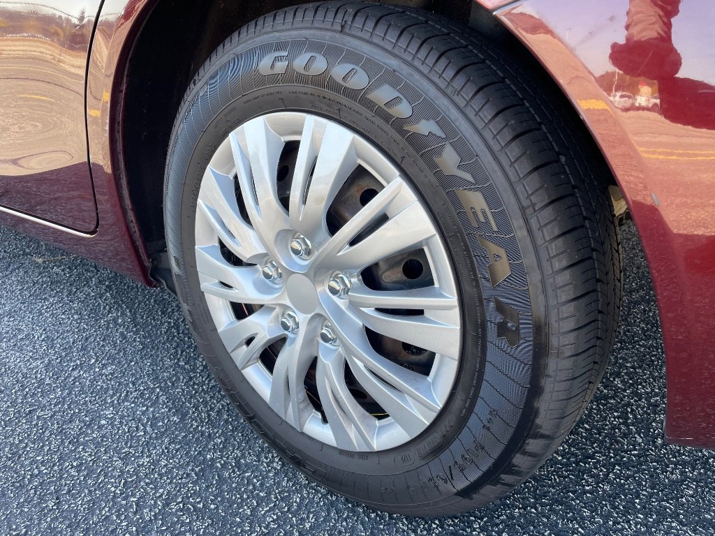 Used 2012 Honda Civic LX image 9