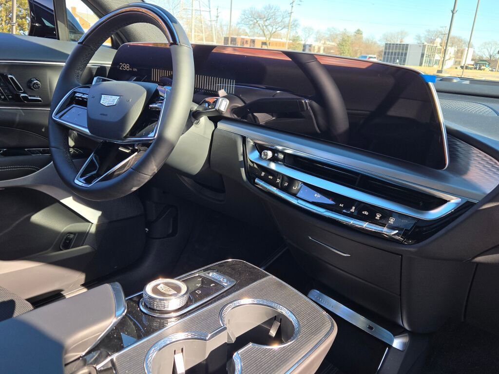 New 2026 Cadillac Lyriq Premium Luxury image 7