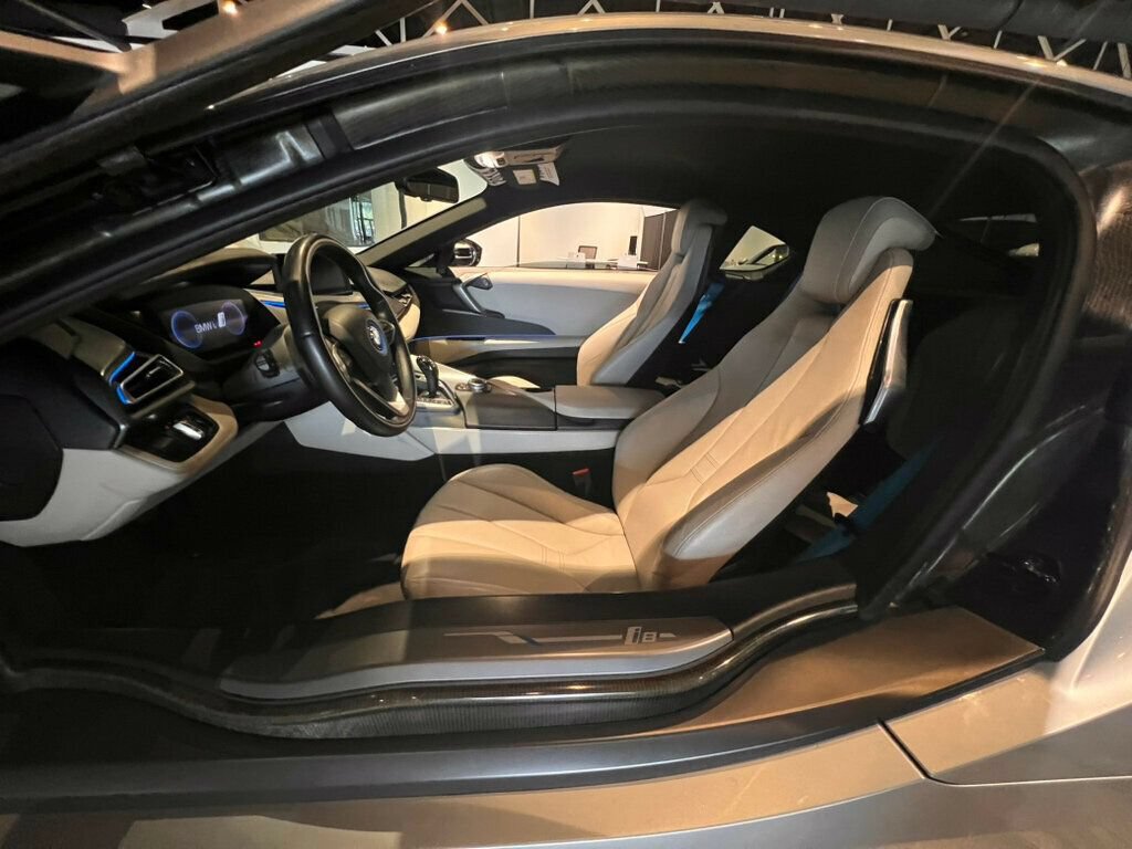 Used 2014 BMW i8 AWD/4WD image 16