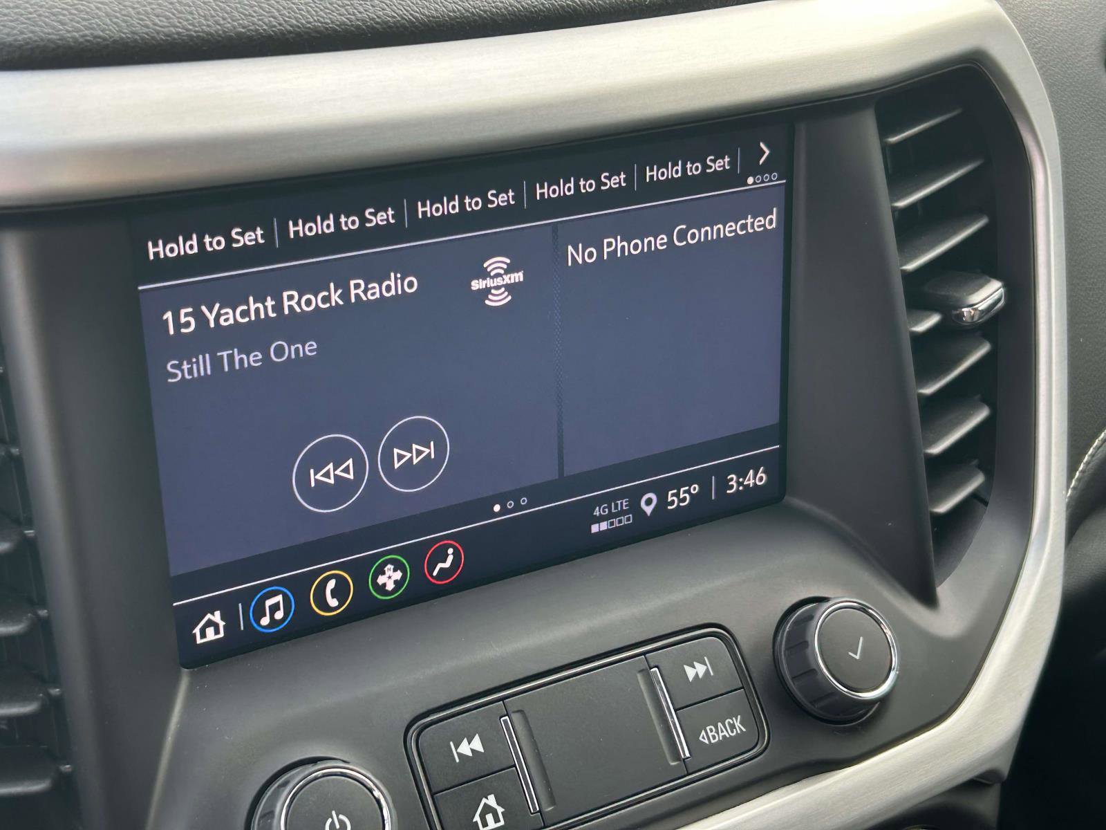 Used 2023 GMC Acadia SLE w/ Driver Convenience Package image 25