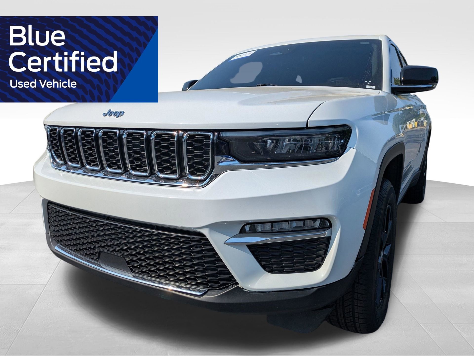 Used 2023 Jeep Grand Cherokee Limited AWD/4WD image 10