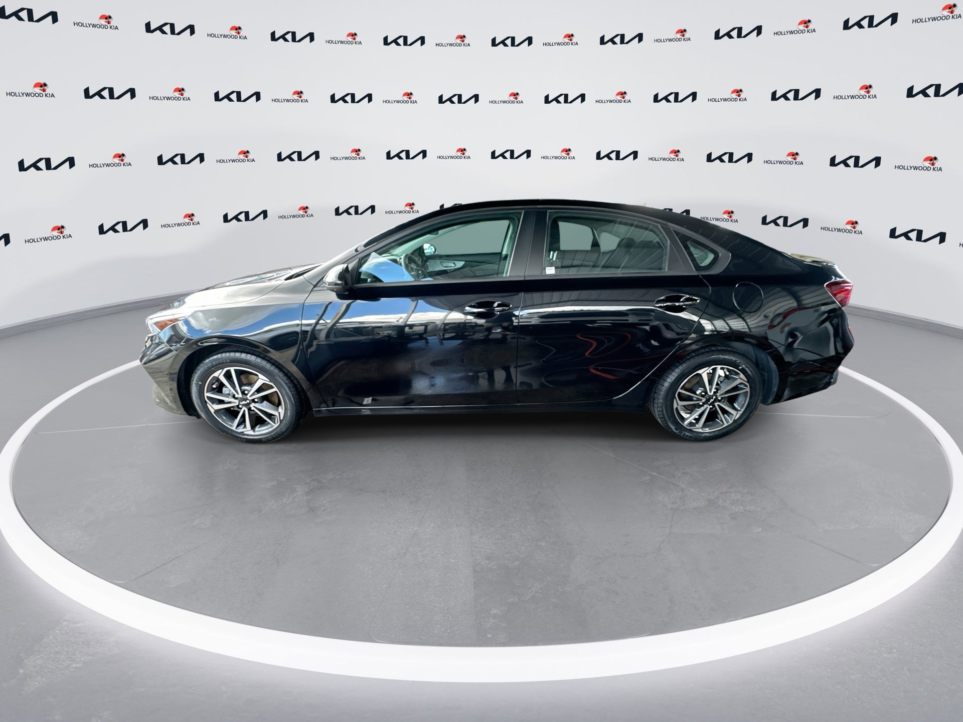 Certified 2023 Kia Forte LXS image 5