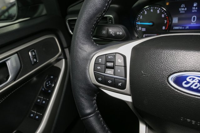 Used 2023 Ford Explorer XLT w/ Equipment Group 202A image 32