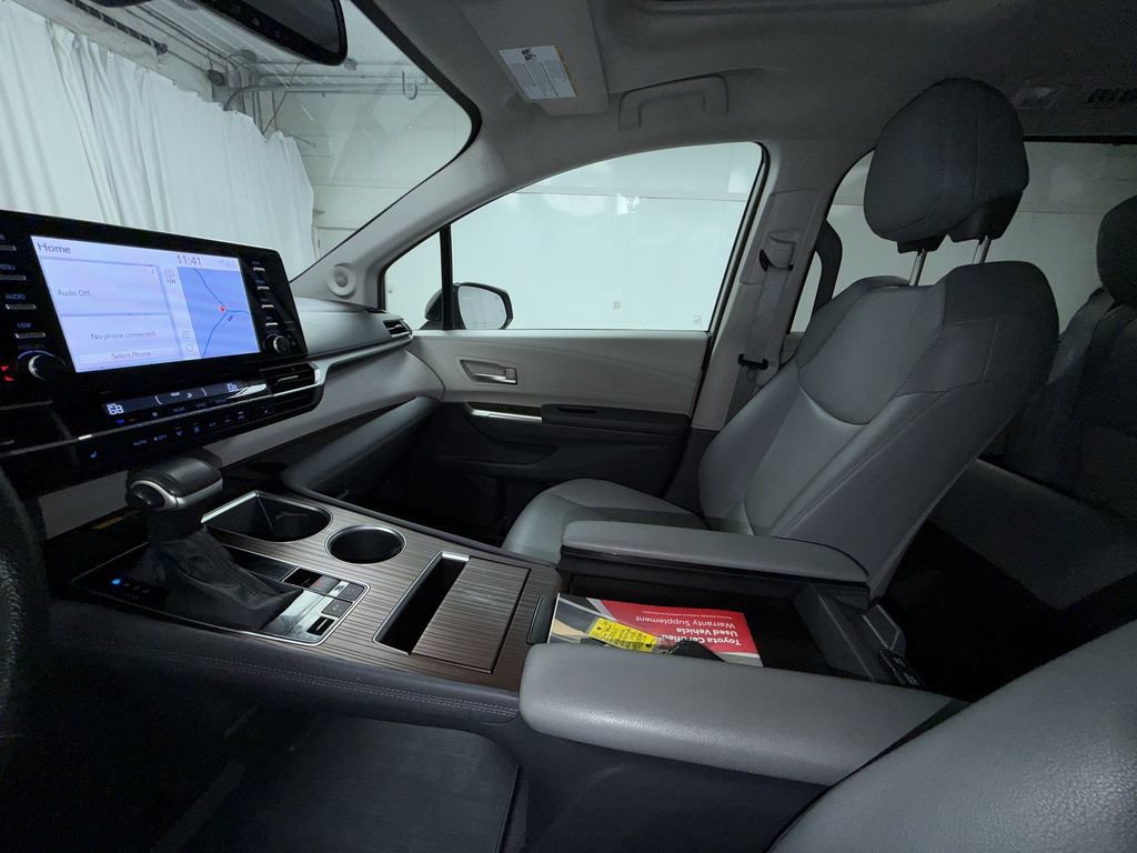 Certified 2024 Toyota Sienna XLE w/ XLE Plus Package AWD/4WD image 24