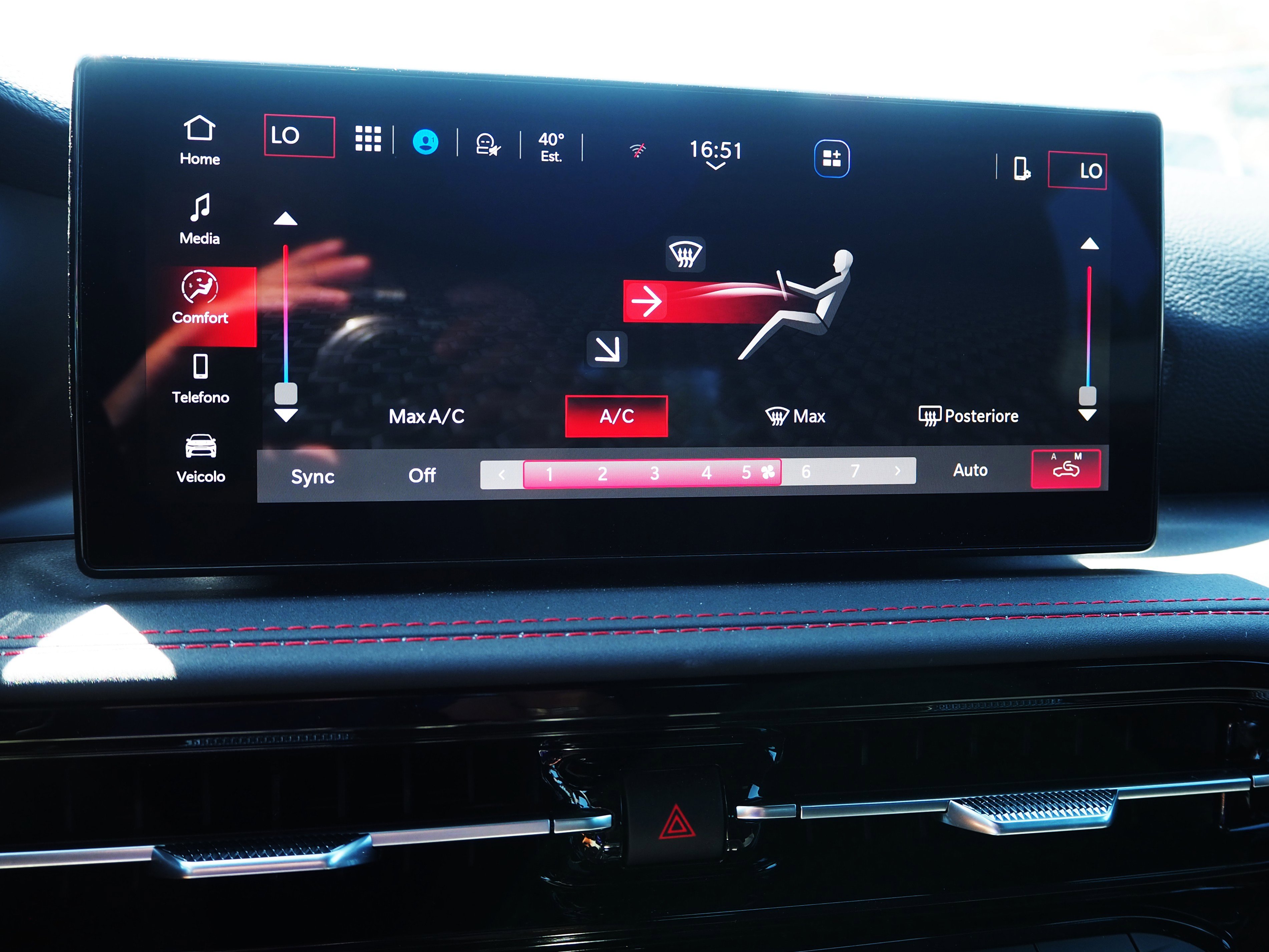 New 2025 Dodge Hornet GT image 17