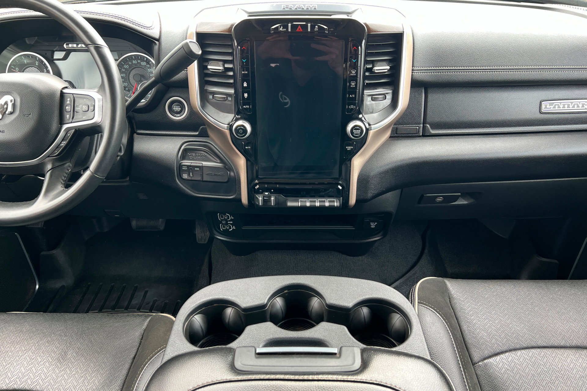 Used 2024 RAM 2500 Laramie w/ Safety Group AWD/4WD image 13