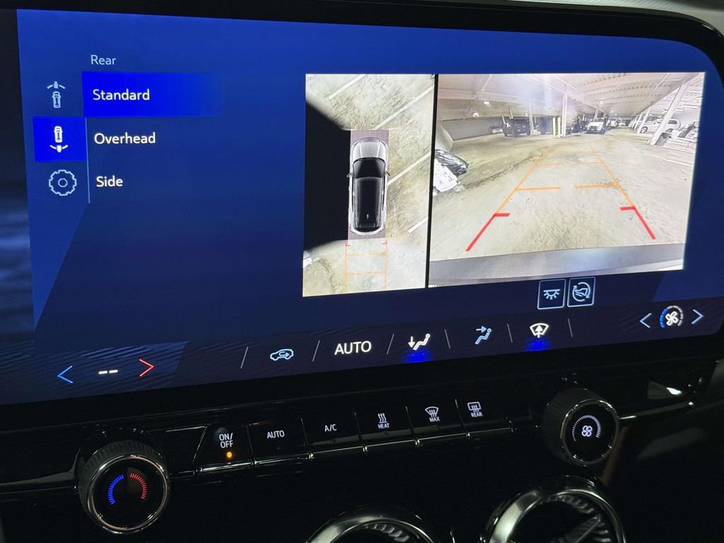 Used 2025 Chevrolet Blazer EV LT image 7