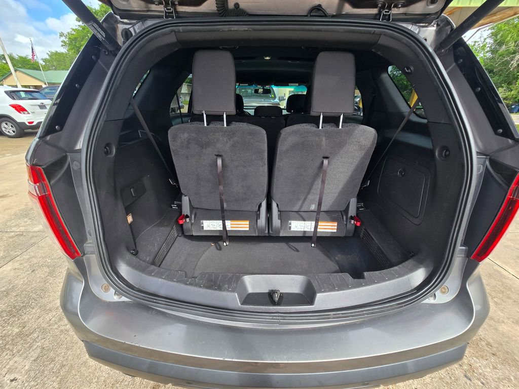 Used 2014 Ford Explorer XLT w/ Equipment Group 201A image 44