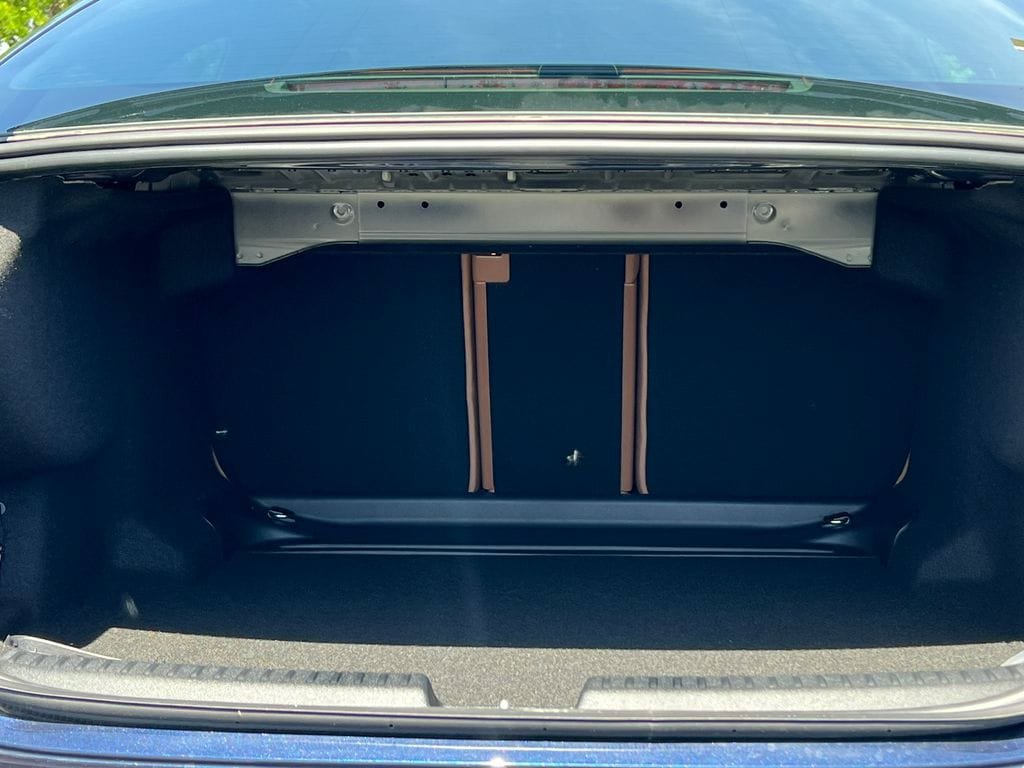 New 2026 Mercedes-Benz E 350 4MATIC Sedan image 38