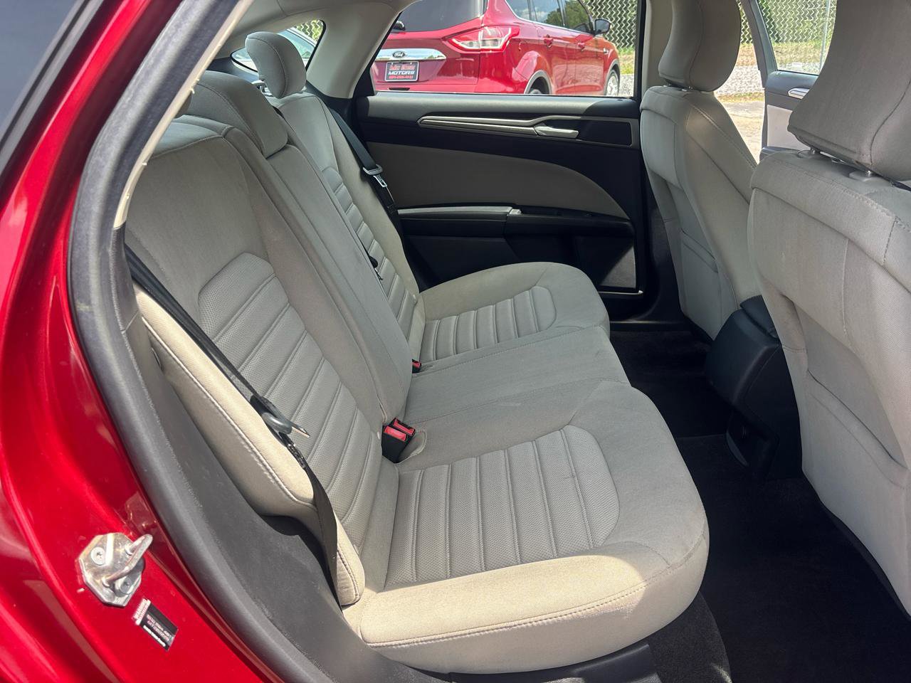 Used 2017 Ford Fusion S FWD image 16
