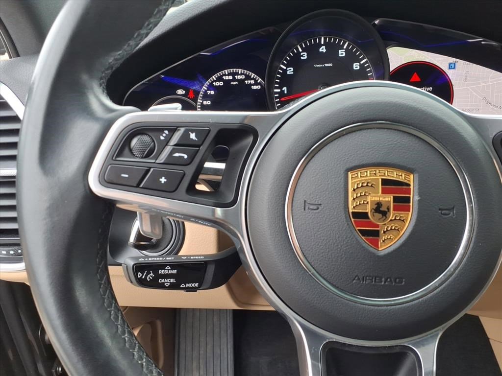 Used 2023 Porsche Cayenne S image 24