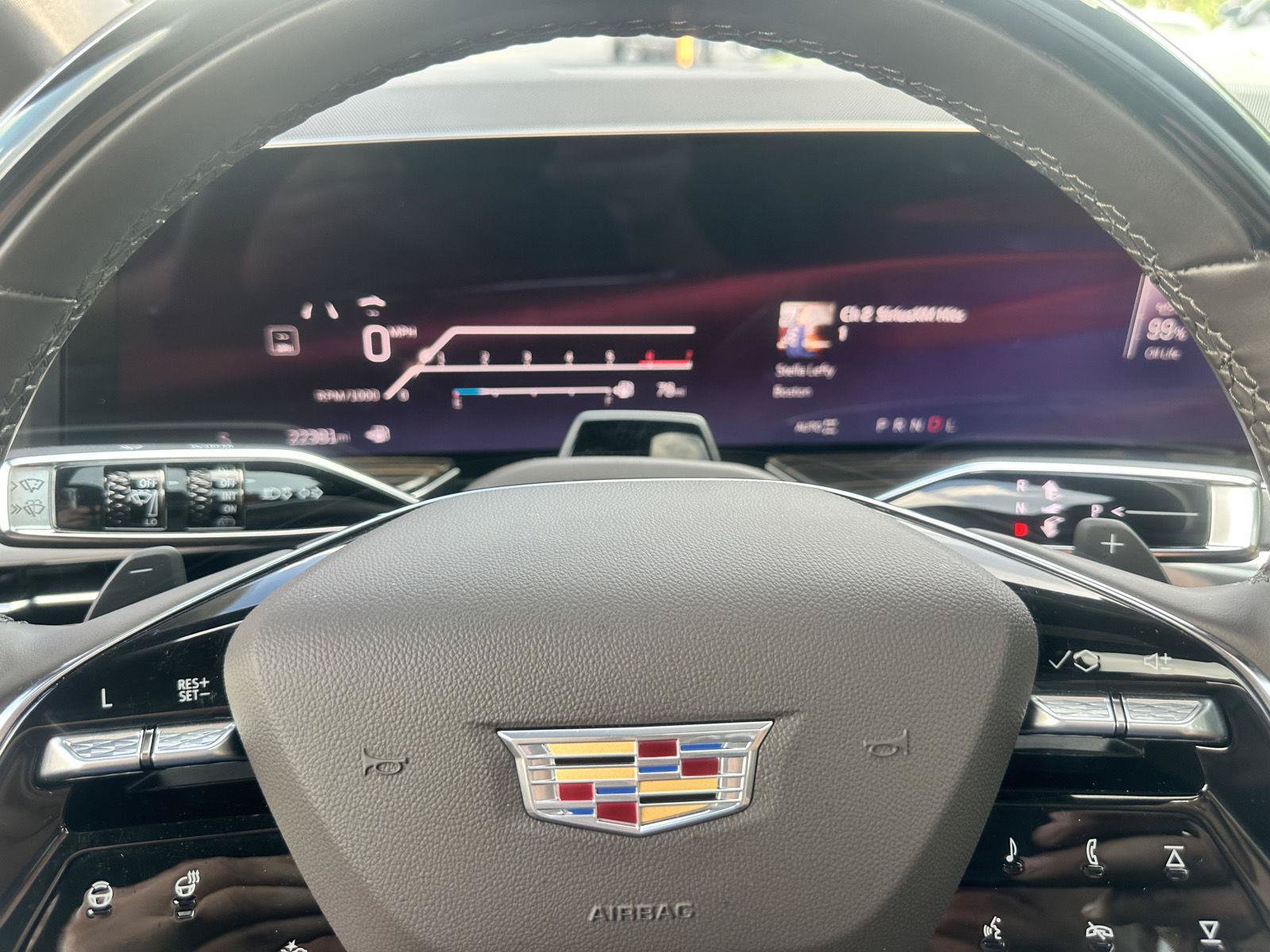 Used 2025 Cadillac Escalade ESV Premium Luxury w/ LPO, Radiant Package AWD/4WD image 29