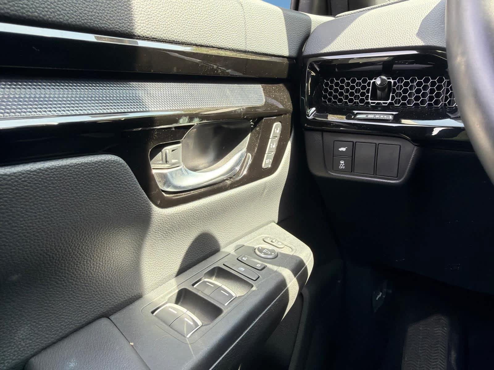 Used 2024 Honda CR-V Sport Touring image 21