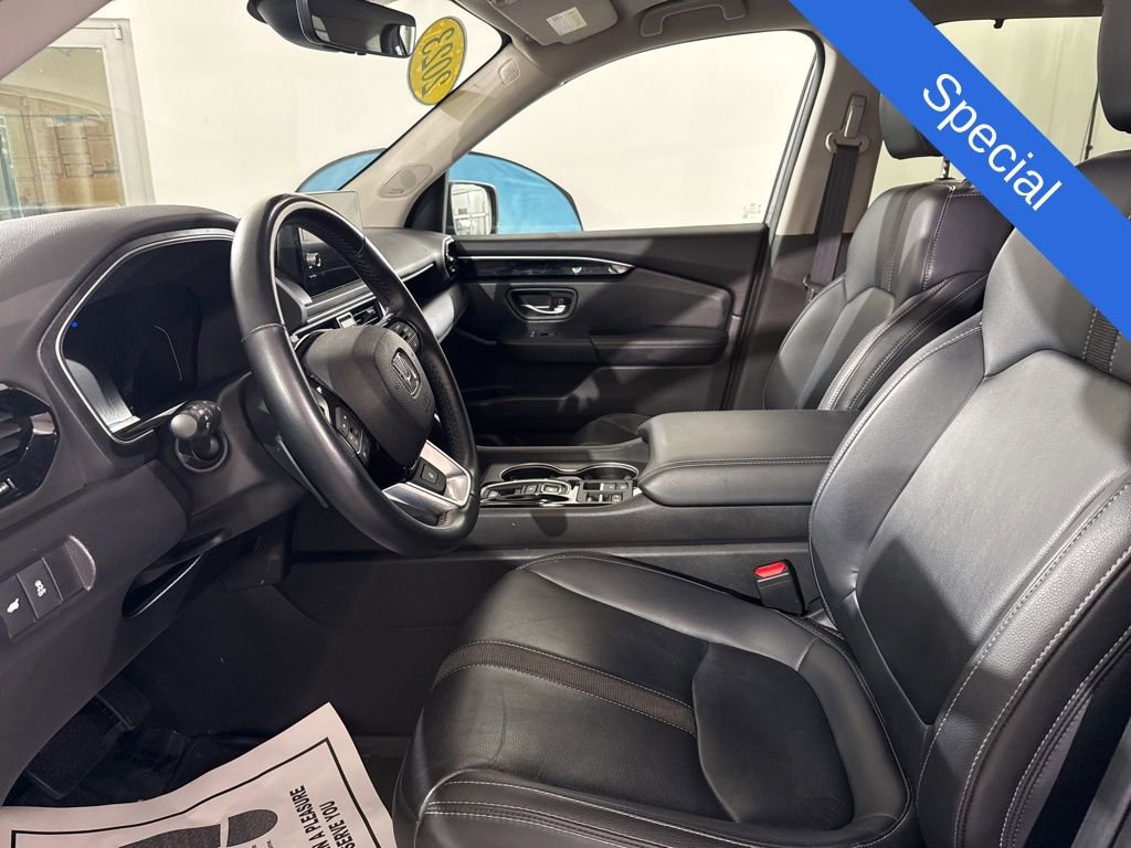 Used 2023 Honda Pilot Touring image 16
