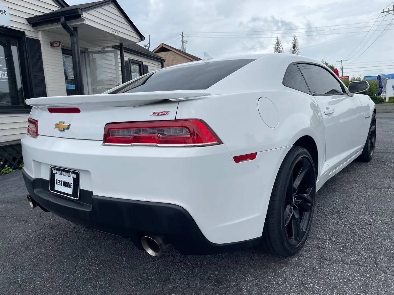 Used 2015 Chevrolet Camaro SS w/ RS Package RWD image 6