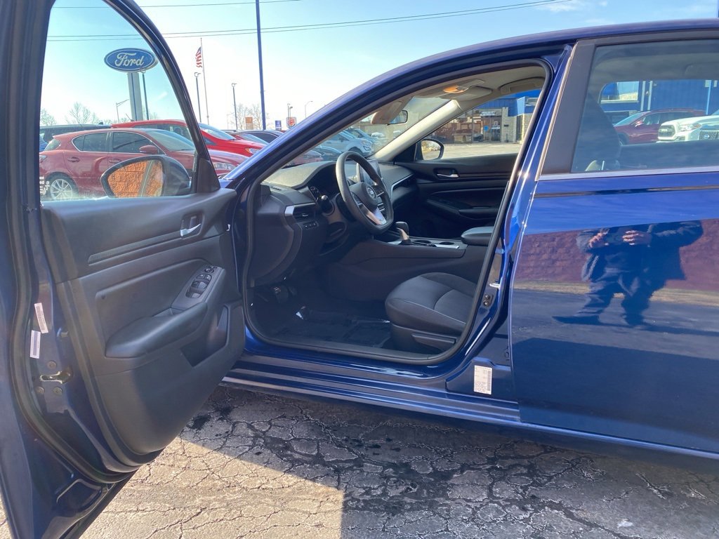 Used 2022 Nissan Altima 2.5 S image 14