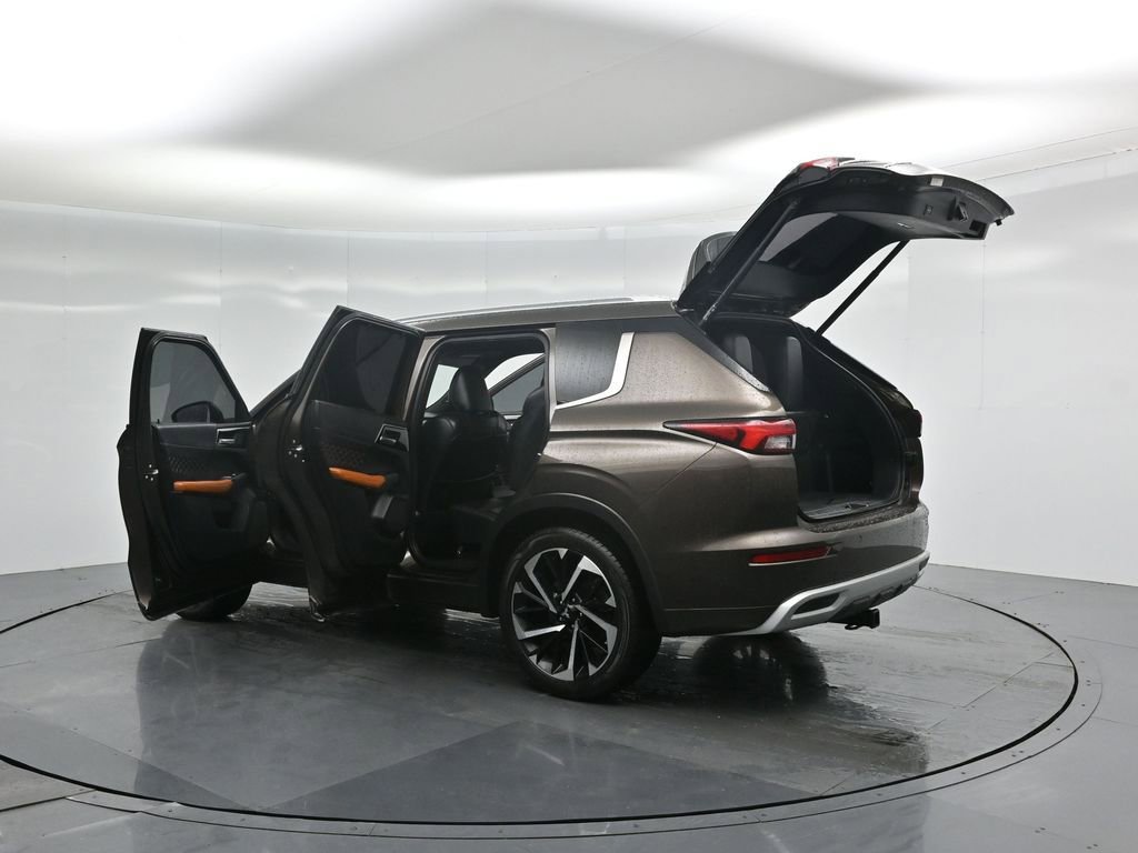 Used 2022 Mitsubishi Outlander SEL image 35