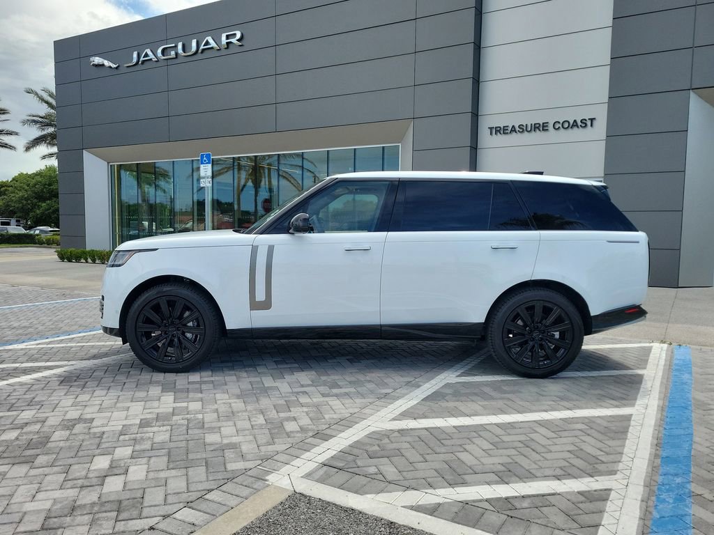New 2026 Land Rover Range Rover Long Wheelbase SE AWD/4WD image 2