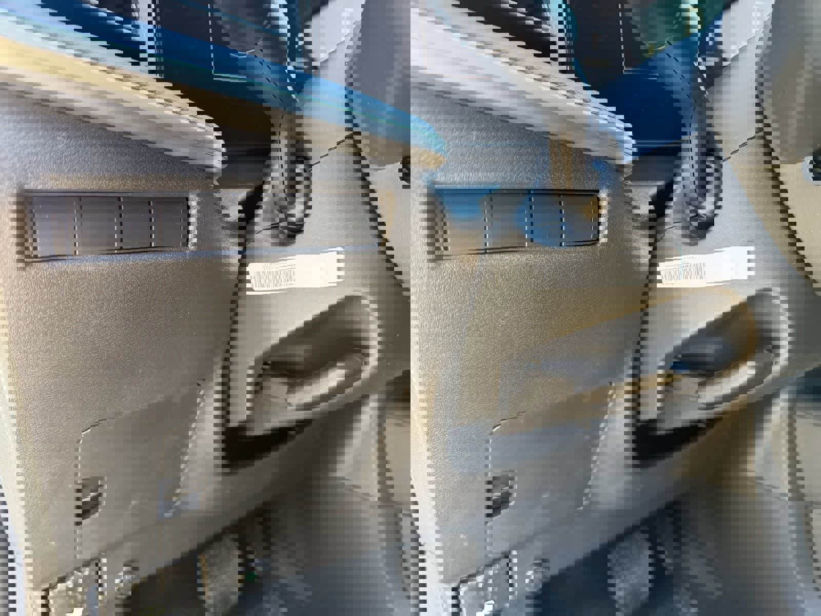 Certified 2025 Nissan Kicks S image 20