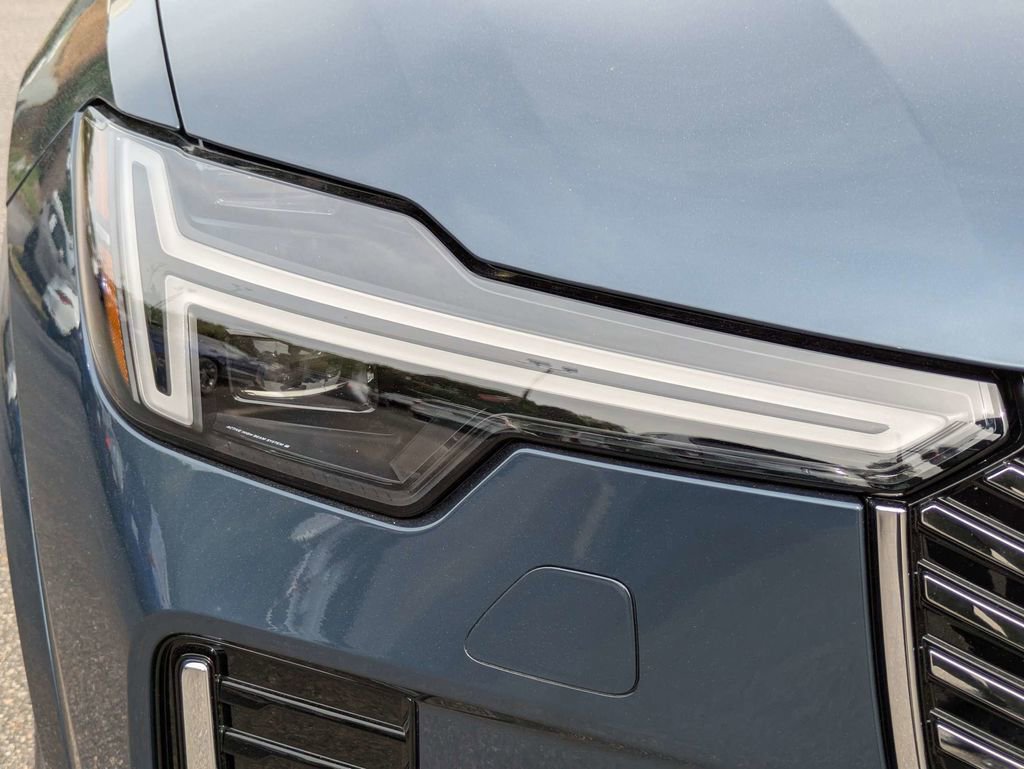 Used 2026 Volvo XC90 B6 Plus w/ Protection Package Premier AWD/4WD image 10