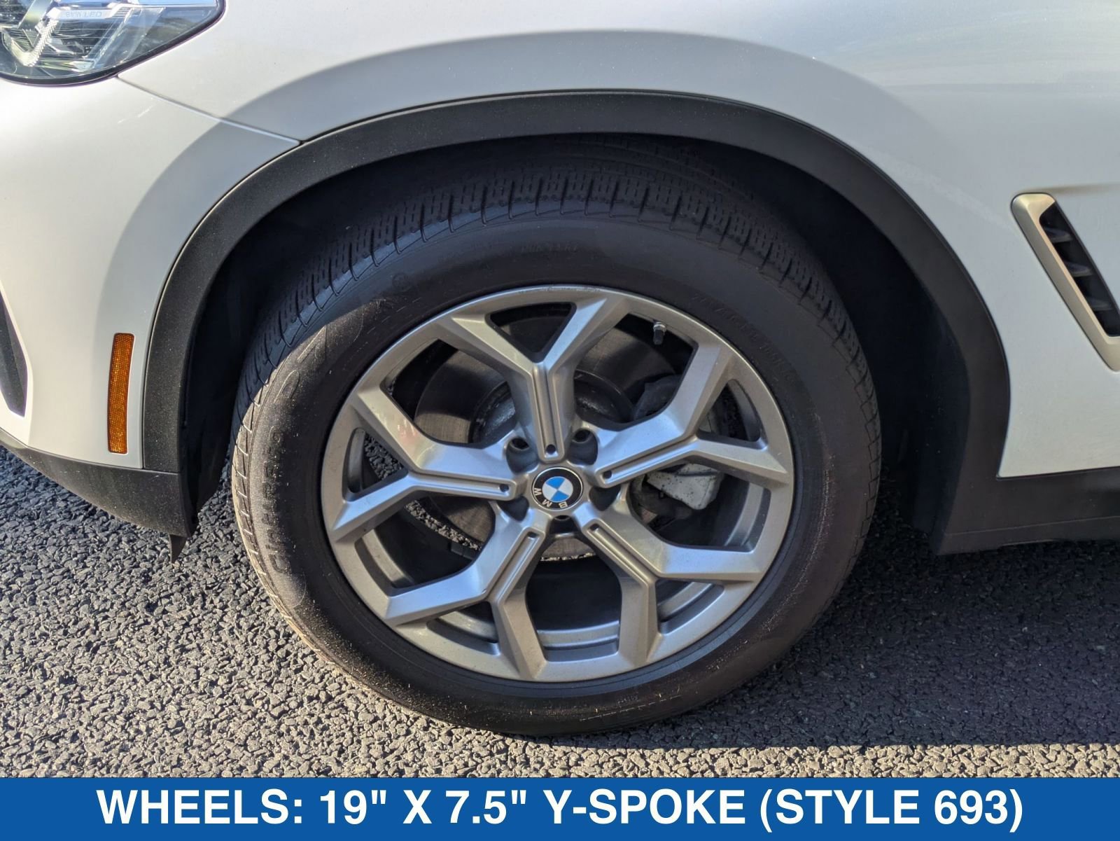 Used 2024 BMW X3 xDrive30i w/ Convenience Package image 11