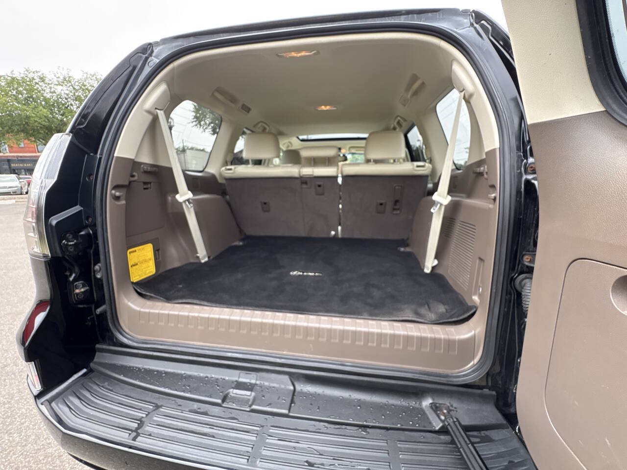 Used 2014 Lexus GX 460 w/ Premium Package AWD/4WD image 27