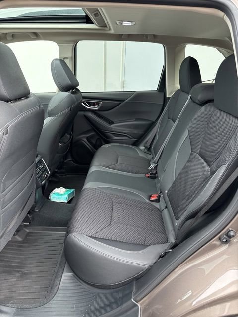Used 2024 Subaru Forester Premium AWD/4WD image 7