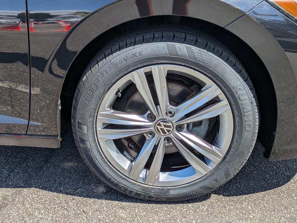 Used 2023 Volkswagen Jetta SE FWD image 12