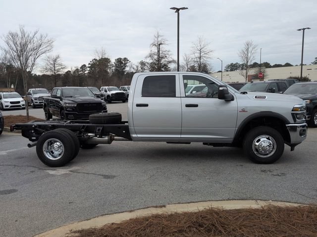 New 2026 RAM 3500 Tradesman AWD/4WD image 3
