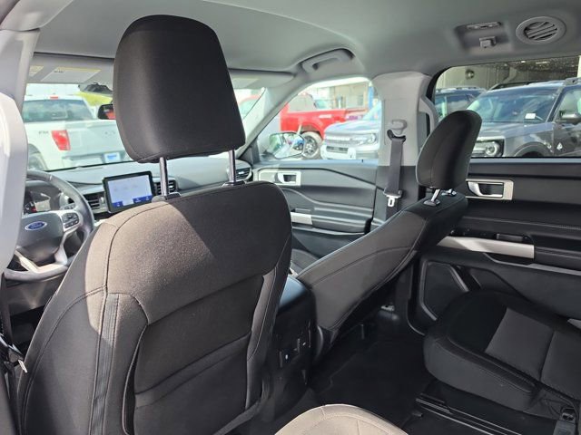 Certified 2024 Ford Explorer XLT RWD image 14